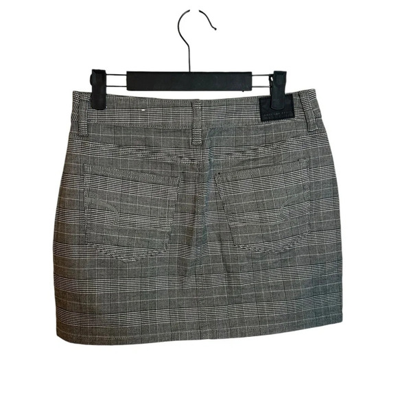 American Eagle High Rise Houndstooth Mini Skirt - Picture 2 of 5